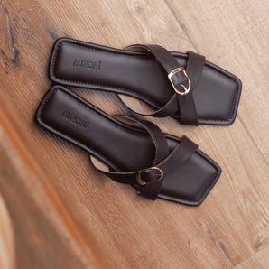 FEARLESS Chocolate Brown Buckle Slides 2